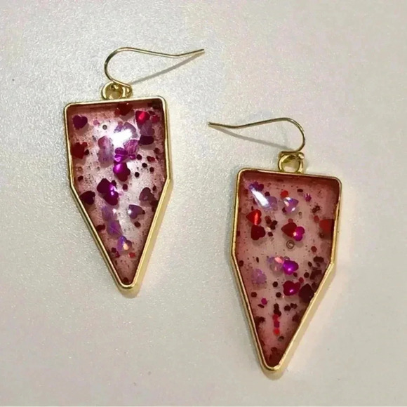 Pink Red Hearts Love Handmade Resin Glitter Gold Tone Drop Earrings New NWT - Picture 2 of 3